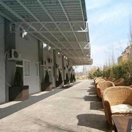 Hotel Pansion Bianko à Skopje Extérieur photo