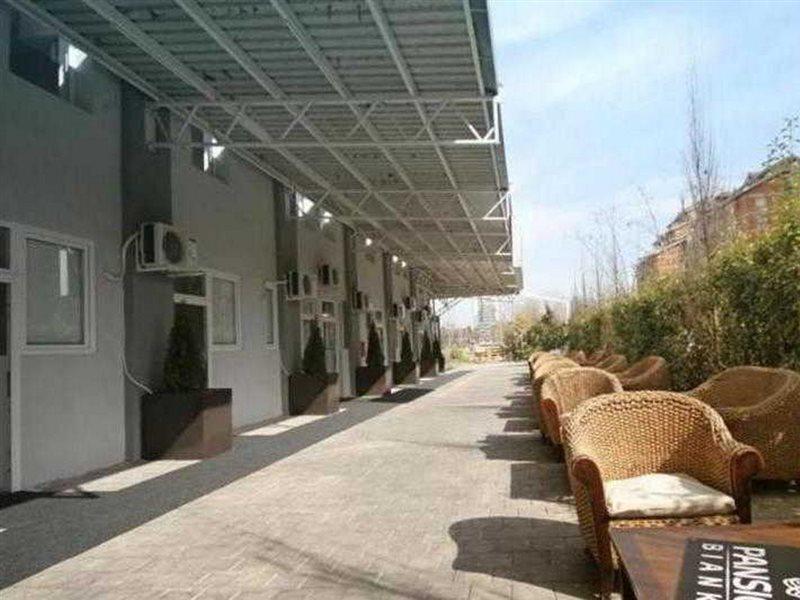 Hotel Pansion Bianko à Skopje Extérieur photo